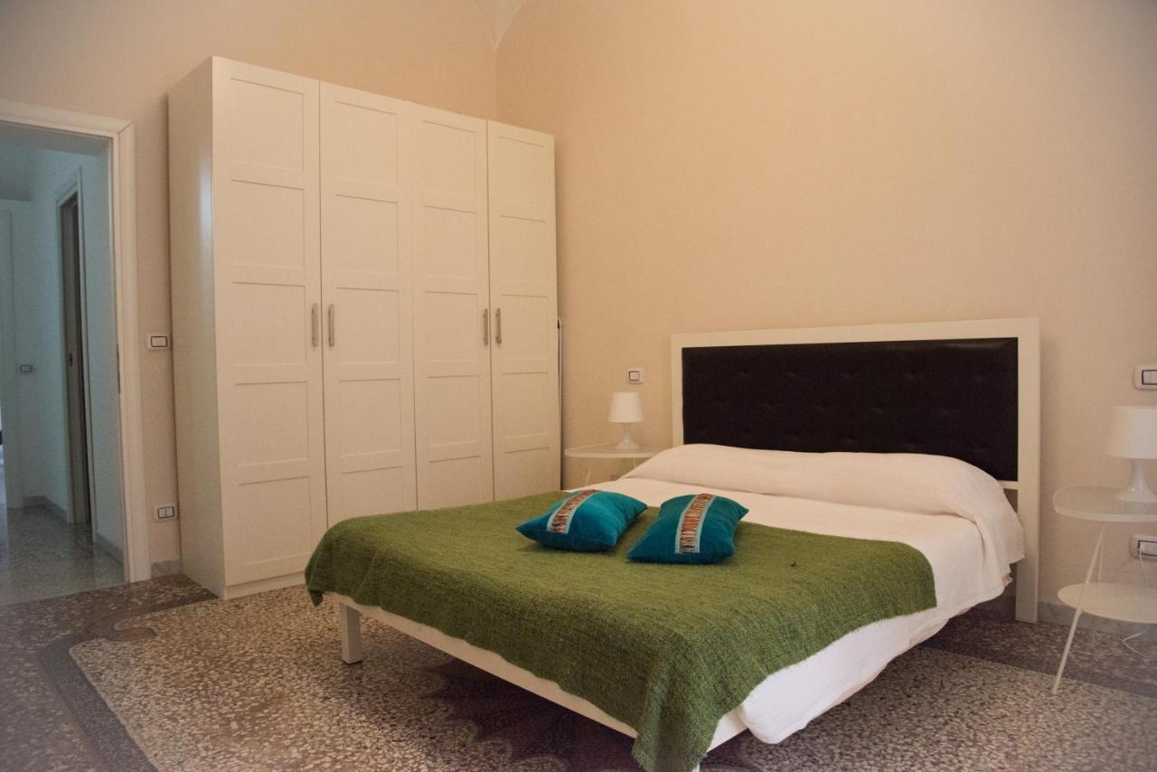 Beautiful And Spacious Apartment Next To Termini 10 Minutes From Coliseum Экстерьер фото